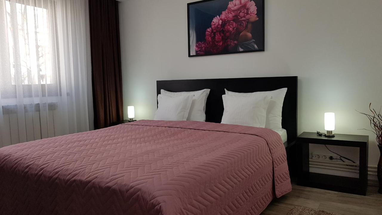 Mary Apartment Galaţi エクステリア 写真