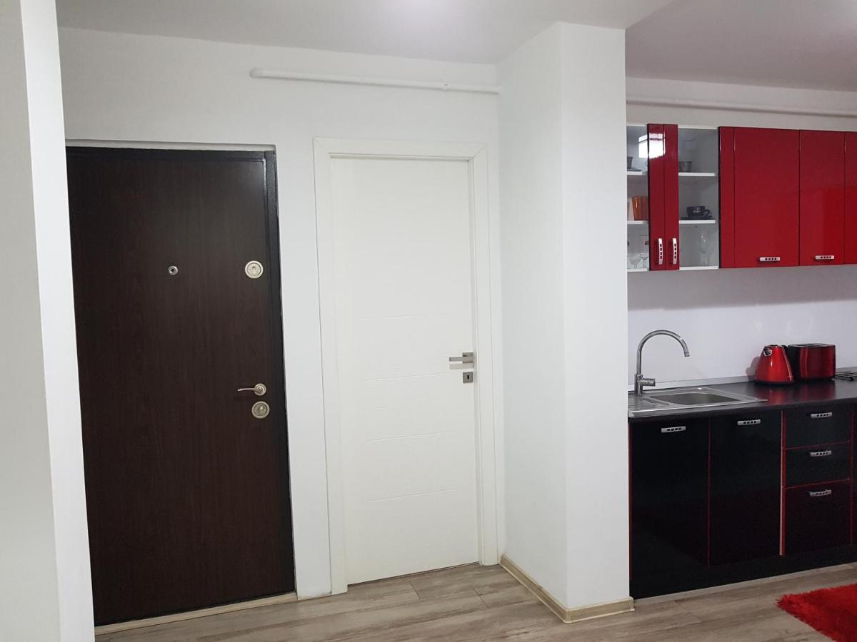 Mary Apartment Galaţi エクステリア 写真